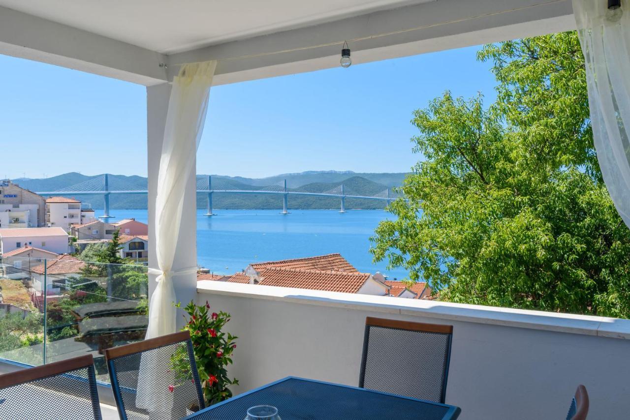 Apartments Morska Vila 3 Комарна Экстерьер фото