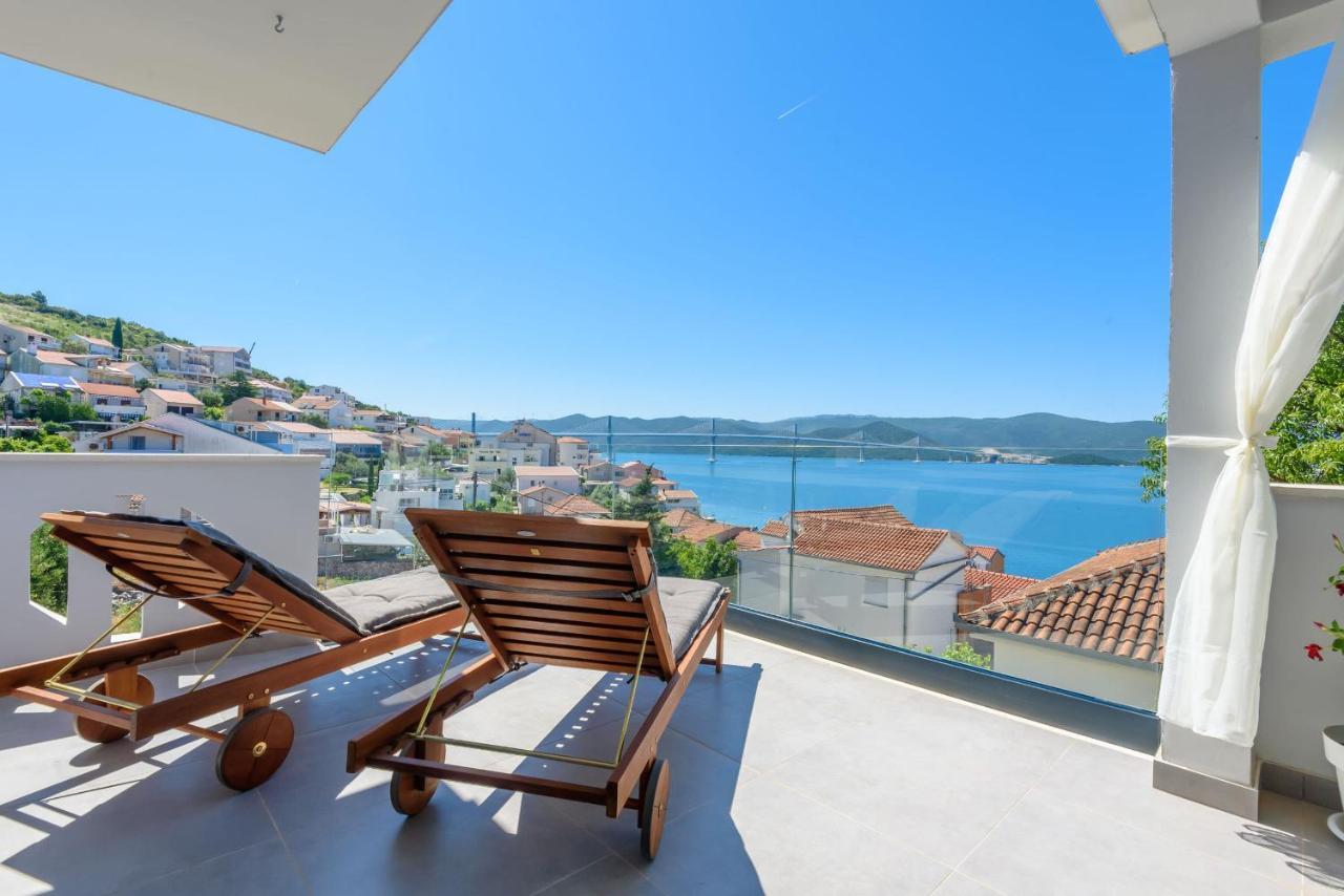 Apartments Morska Vila 3 Комарна Экстерьер фото