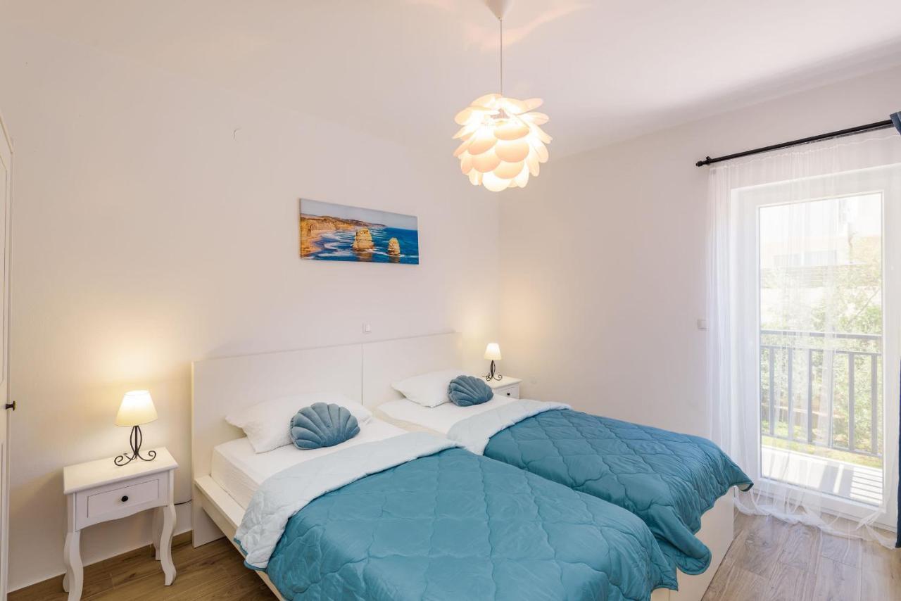 Apartments Morska Vila 3 Комарна Экстерьер фото